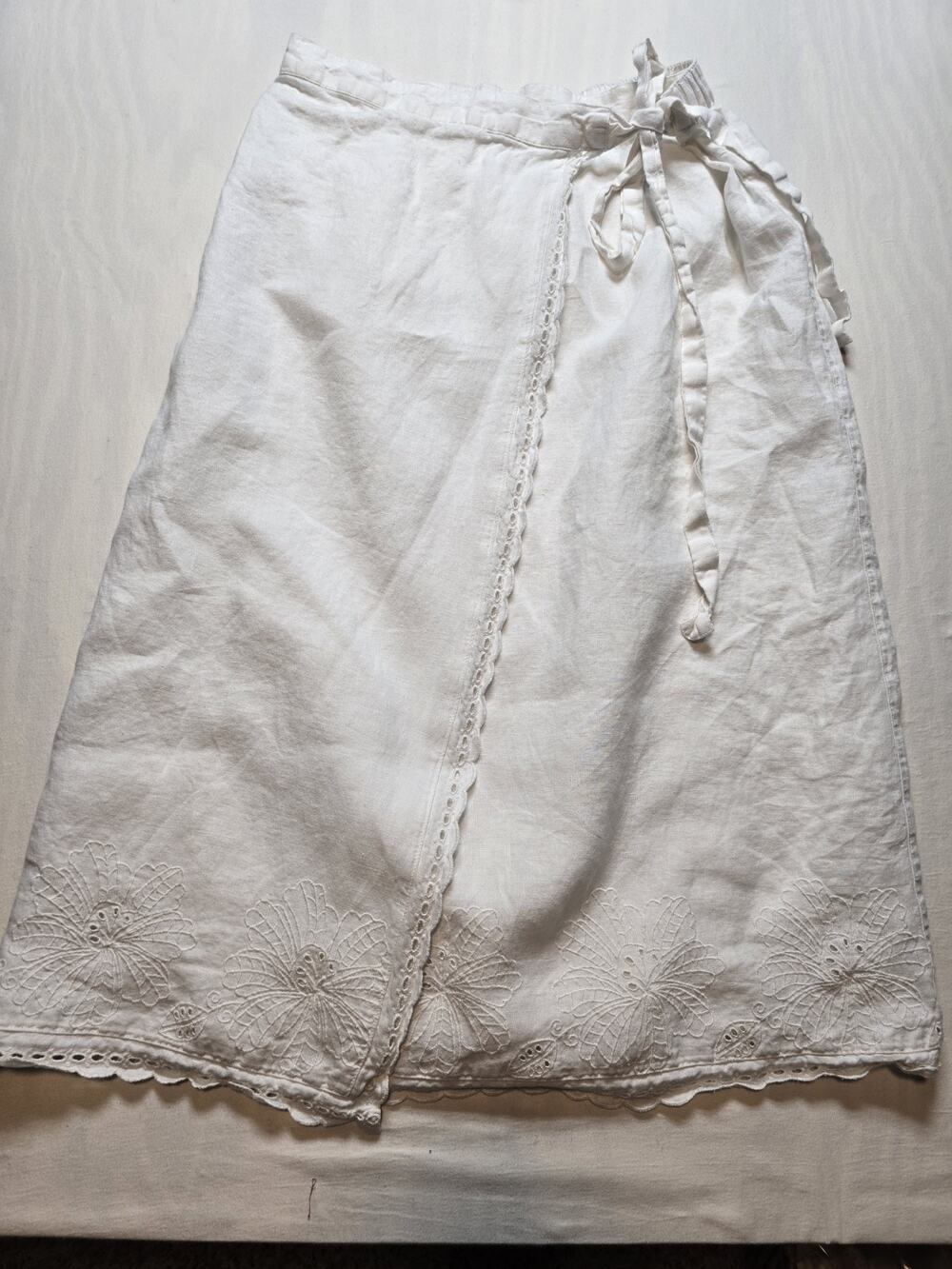 Cynthia Rowley White Linen Mini Skirt with Embroidered Hem
